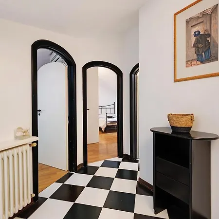 Apartment Mansarda Riviera 1931